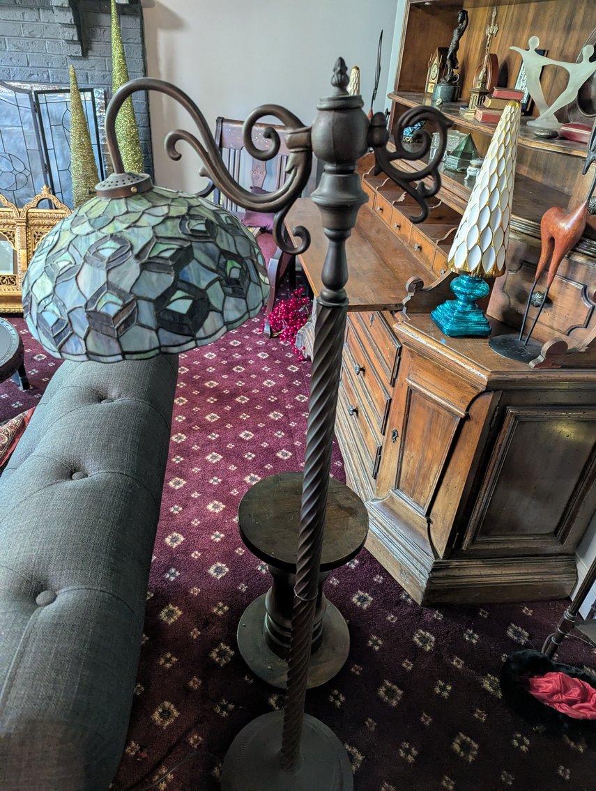 Image for 2-STORY CAPE COD 1.0 +/- AC ANTIQUES, FURNITURE, HOUSEHOLD GOODS, & MORE!