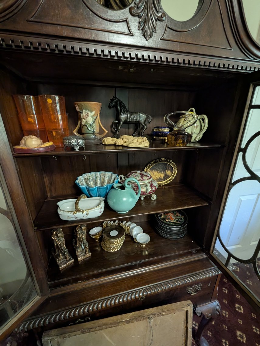 Image for 2-STORY CAPE COD 1.0 +/- AC ANTIQUES, FURNITURE, HOUSEHOLD GOODS, & MORE!