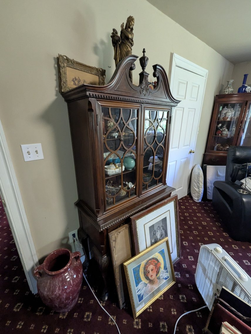 Image for 2-STORY CAPE COD 1.0 +/- AC ANTIQUES, FURNITURE, HOUSEHOLD GOODS, & MORE!