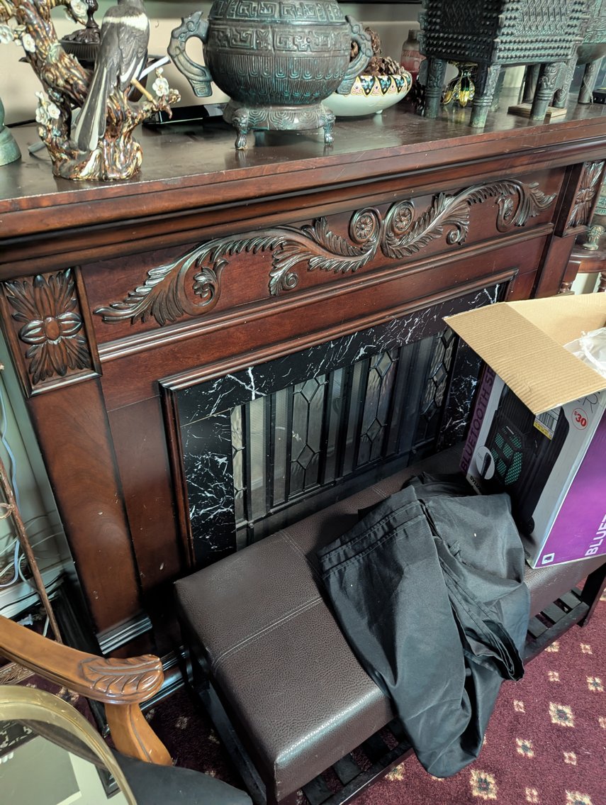 Image for 2-STORY CAPE COD 1.0 +/- AC ANTIQUES, FURNITURE, HOUSEHOLD GOODS, & MORE!