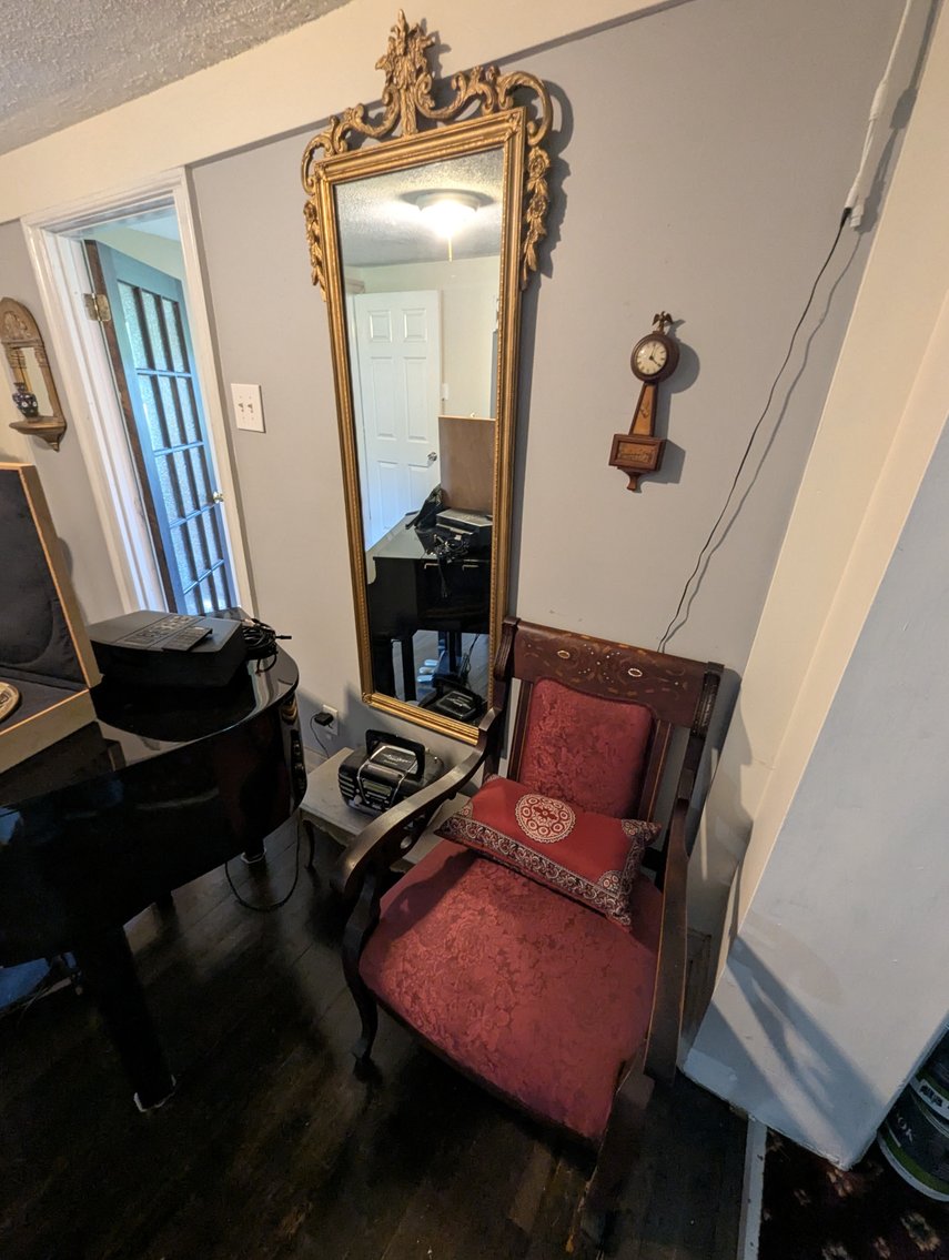 Image for 2-STORY CAPE COD 1.0 +/- AC ANTIQUES, FURNITURE, HOUSEHOLD GOODS, & MORE!