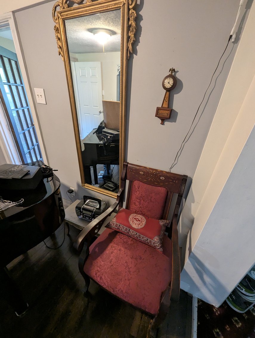 Image for 2-STORY CAPE COD 1.0 +/- AC ANTIQUES, FURNITURE, HOUSEHOLD GOODS, & MORE!