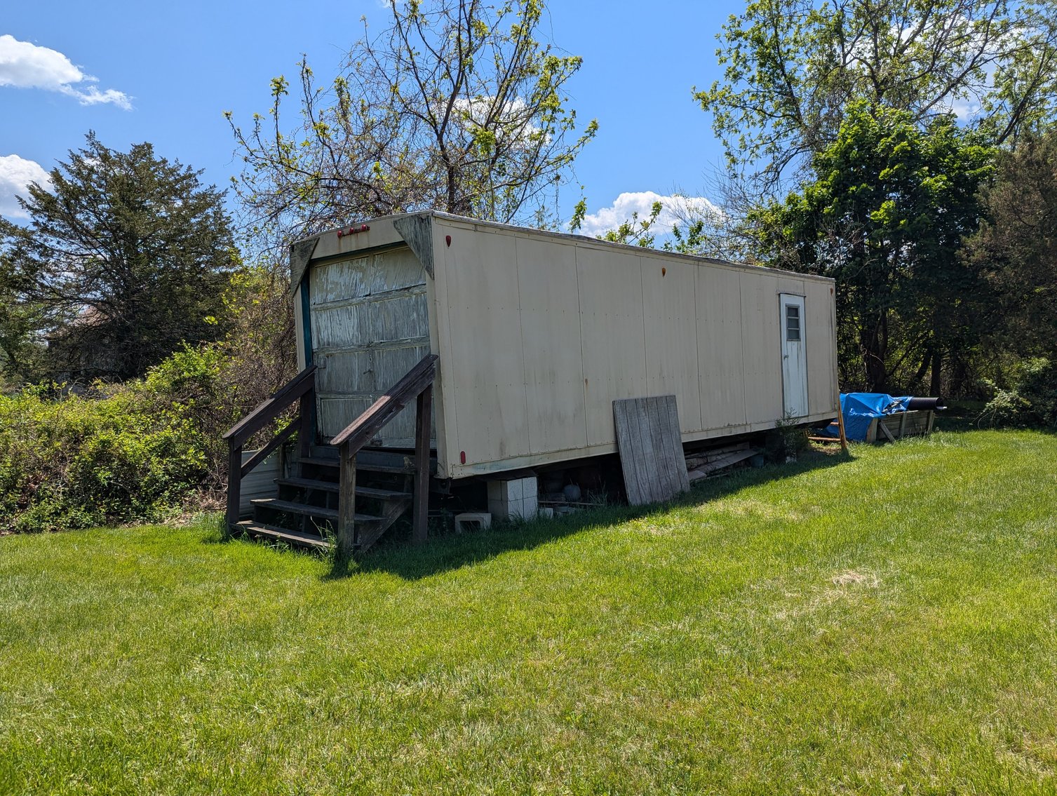 Image for BUNGALOW/RANCHER STYLE HOME W/ ATT. 2-CAR GARAGE & DET. 25'X12' STORAGE BLDG. 2.85 +/- AC IN (2) PARCELS/ 04' DODGE RAM, 01' PT CRUISER, KUBOTA TRACTOR, COLLECTIBLES, CHINA, HOUSEHOLD GOODS, & MORE!