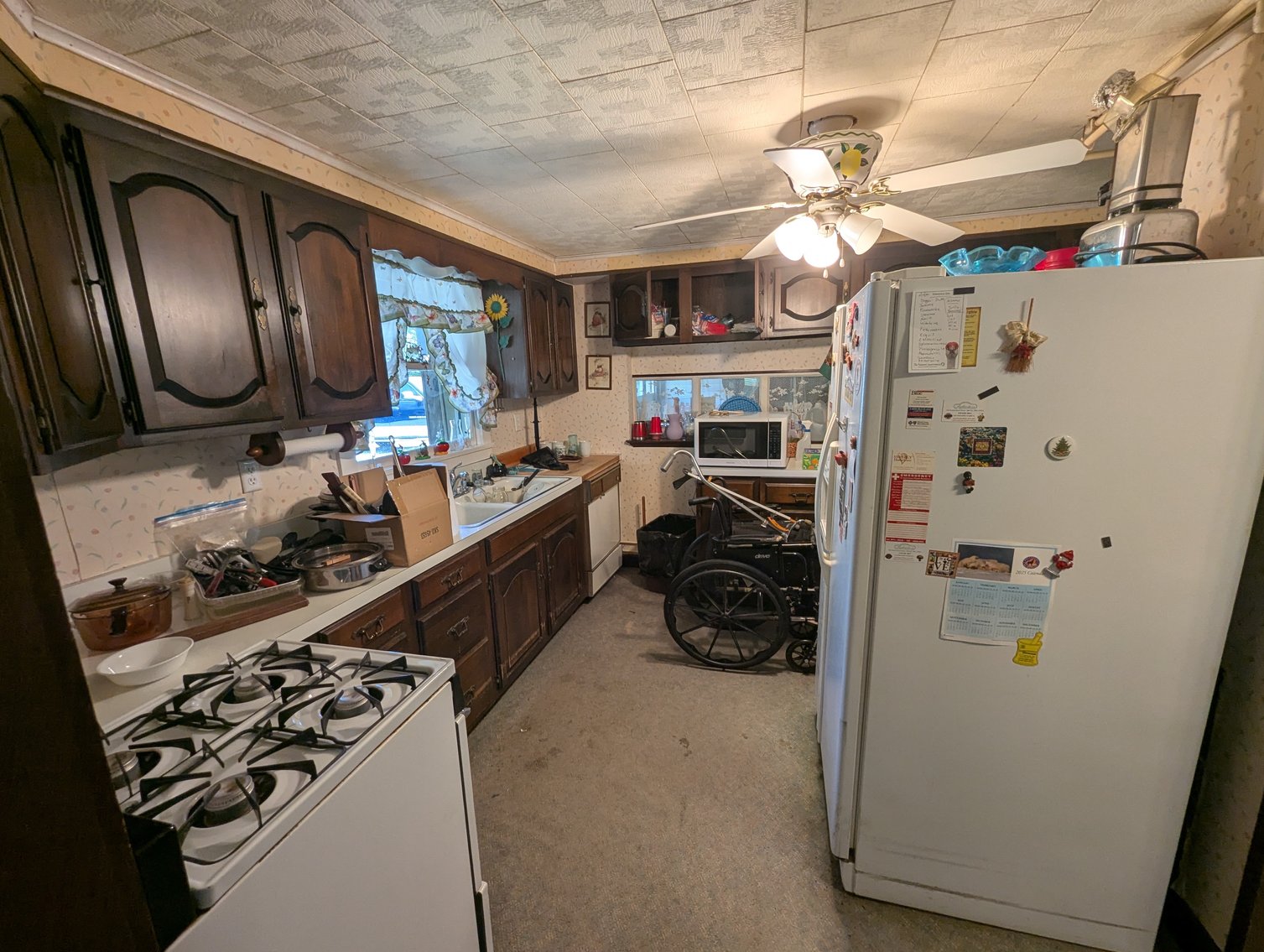 Image for BUNGALOW/RANCHER STYLE HOME W/ ATT. 2-CAR GARAGE & DET. 25'X12' STORAGE BLDG. 2.85 +/- AC IN (2) PARCELS/ 04' DODGE RAM, 01' PT CRUISER, KUBOTA TRACTOR, COLLECTIBLES, CHINA, HOUSEHOLD GOODS, & MORE!