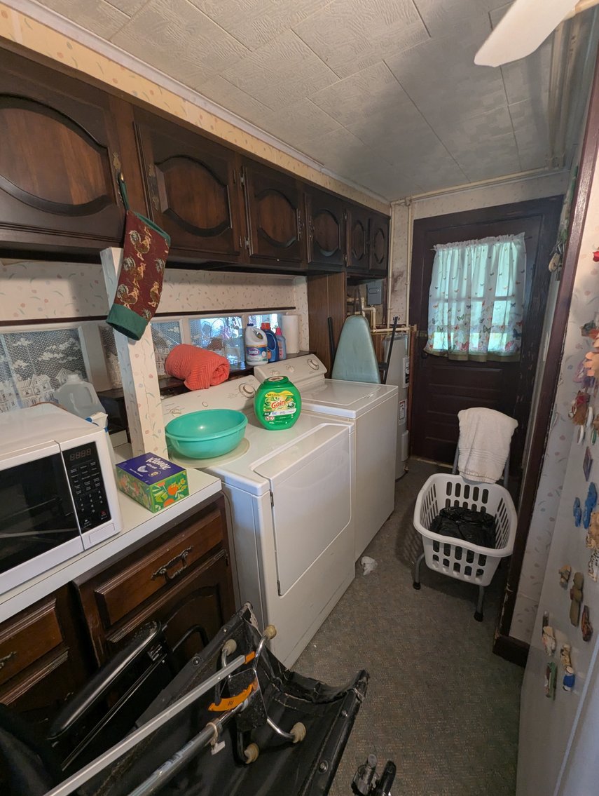 Image for BUNGALOW/RANCHER STYLE HOME W/ ATT. 2-CAR GARAGE & DET. 25'X12' STORAGE BLDG. 2.85 +/- AC IN (2) PARCELS/ 04' DODGE RAM, 01' PT CRUISER, KUBOTA TRACTOR, COLLECTIBLES, CHINA, HOUSEHOLD GOODS, & MORE!