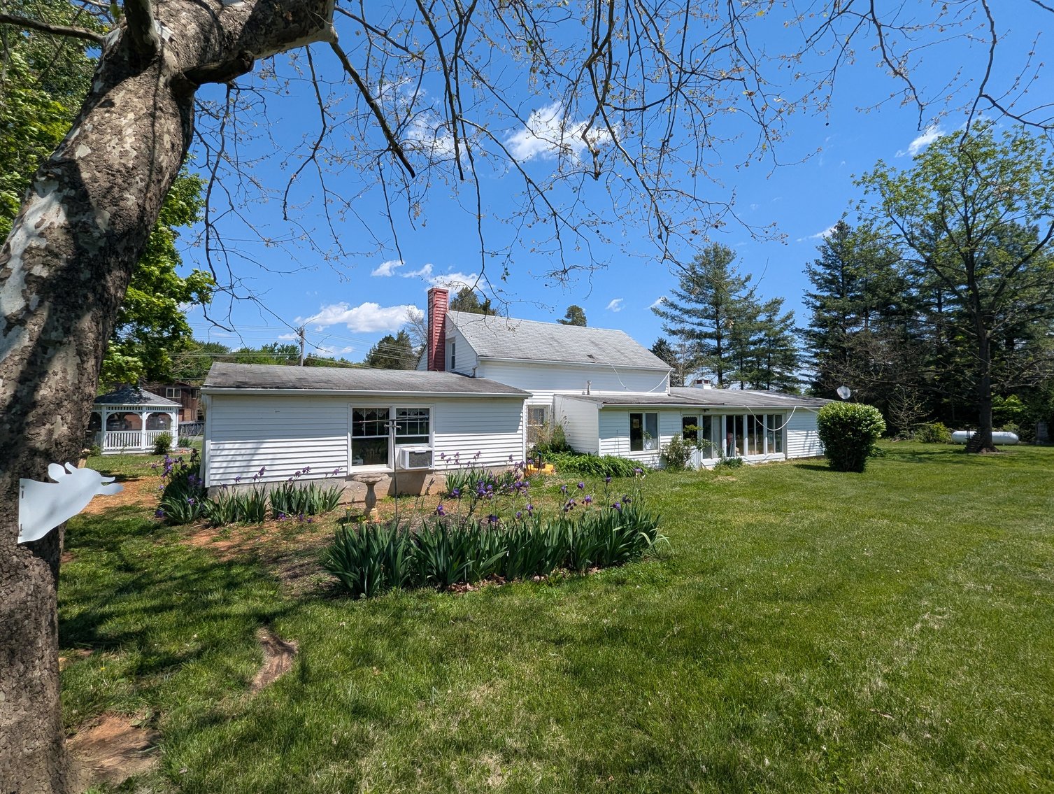 Image for BUNGALOW/RANCHER STYLE HOME W/ ATT. 2-CAR GARAGE & DET. 25'X12' STORAGE BLDG. 2.85 +/- AC IN (2) PARCELS/ 04' DODGE RAM, 01' PT CRUISER, KUBOTA TRACTOR, COLLECTIBLES, CHINA, HOUSEHOLD GOODS, & MORE!