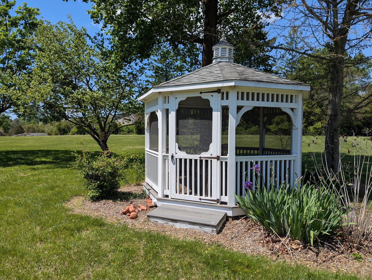 Image for BUNGALOW/RANCHER STYLE HOME W/ ATT. 2-CAR GARAGE & DET. 25'X12' STORAGE BLDG. 2.85 +/- AC IN (2) PARCELS/ 04' DODGE RAM, 01' PT CRUISER, KUBOTA TRACTOR, COLLECTIBLES, CHINA, HOUSEHOLD GOODS, & MORE!
