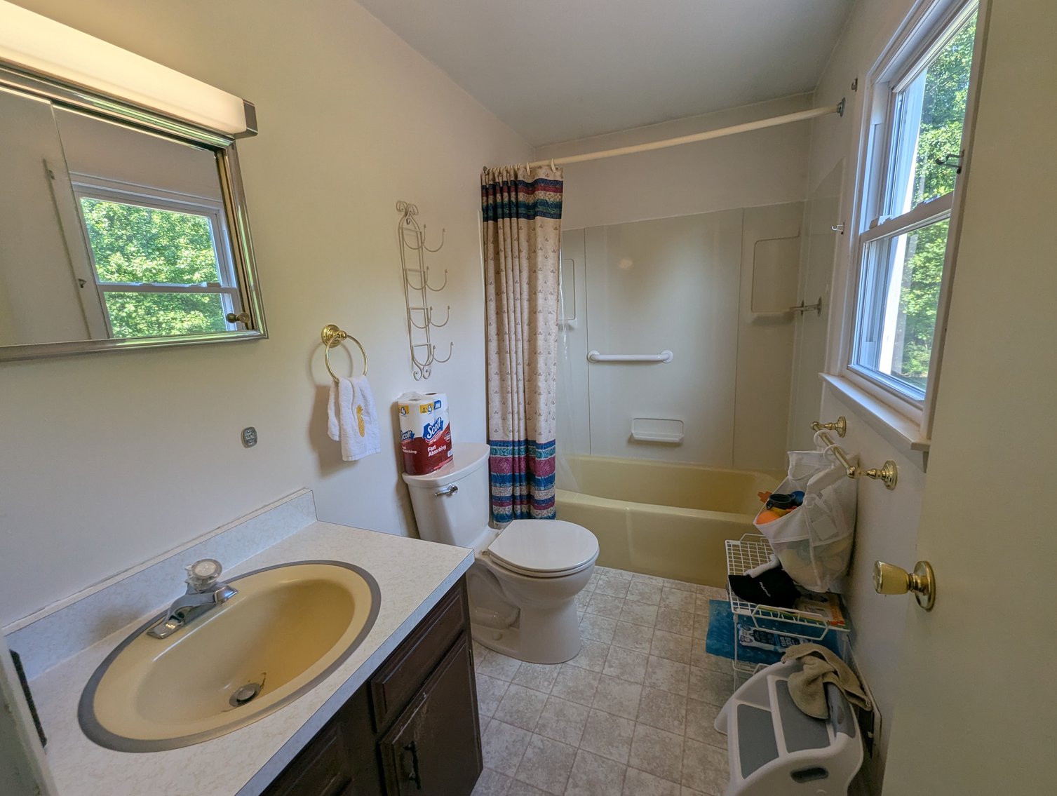 Image for 2-STORY BRICK & ALUMINUM SIDED COLONIAL/ 3 BR, 2.5 BATH/ 0.57 +/- AC LEVEL LOT w/ ATT. 1-CAR GARAGE & COVERED FRONT PORCH