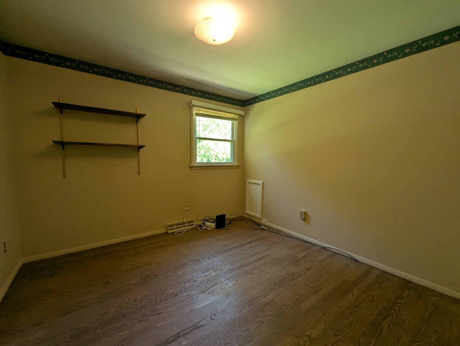 Image for 2-STORY BRICK & ALUMINUM SIDED COLONIAL/ 3 BR, 2.5 BATH/ 0.57 +/- AC LEVEL LOT w/ ATT. 1-CAR GARAGE & COVERED FRONT PORCH