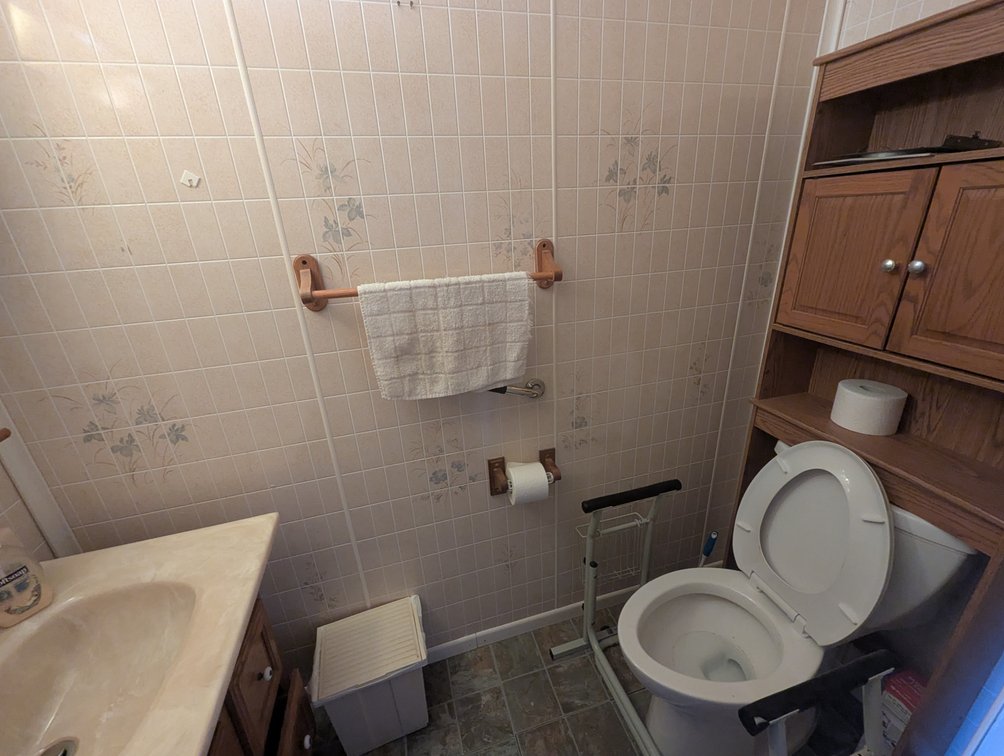 Image for ATTENTION CONTRACTORS, INVESTORS, & RENOVATORS! 3/4 BR, 1.5 BATH VINYL SIDED DUPLEX