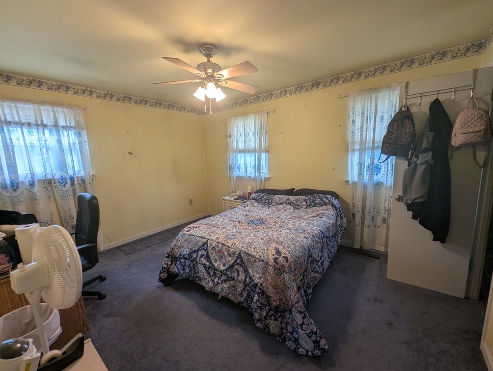 Image for ATTENTION CONTRACTORS, INVESTORS, & RENOVATORS! 3/4 BR, 1.5 BATH VINYL SIDED DUPLEX