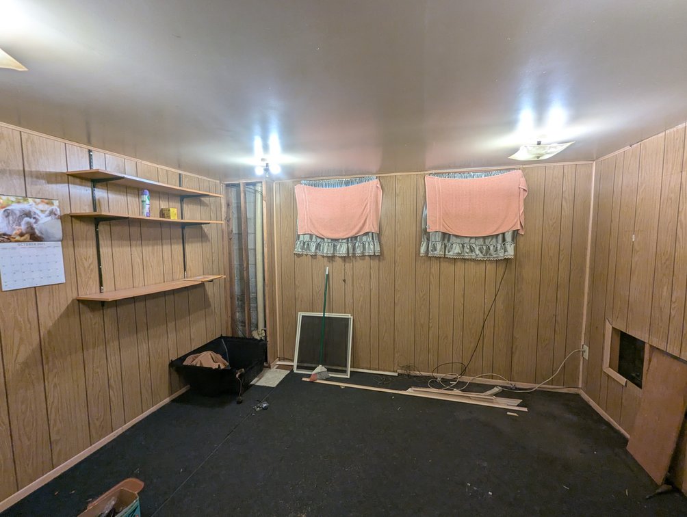 Image for ATTENTION CONTRACTORS, INVESTORS, & RENOVATORS! 3/4 BR, 1.5 BATH VINYL SIDED DUPLEX