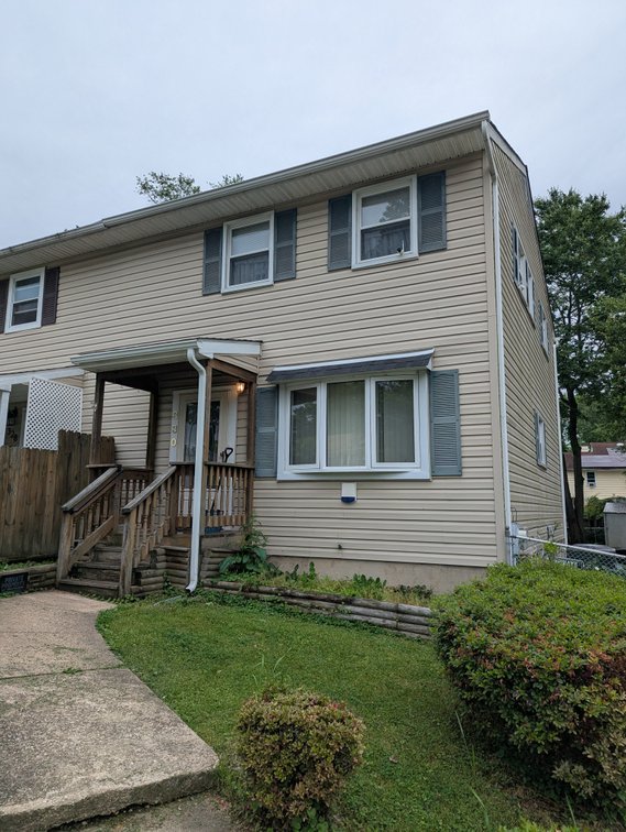 Image for ATTENTION CONTRACTORS, INVESTORS, & RENOVATORS! 3/4 BR, 1.5 BATH VINYL SIDED DUPLEX