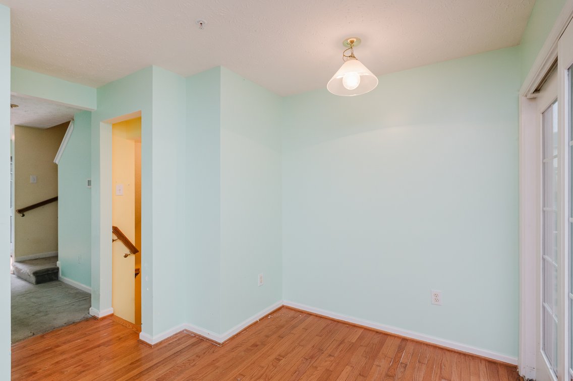 Image for ATTN: FIRST TIMERS, INVESTORS, & RENOVATORS! 2 BR, 4 BATH BRICK & VINYL CENTER UNIT TOWNHOME/ PRIVATE EOC LOCATION & PRIVATE BACK YARD