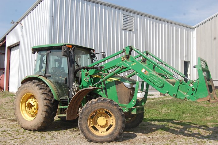 Est. of David Lentz (dec) Farm Equipment