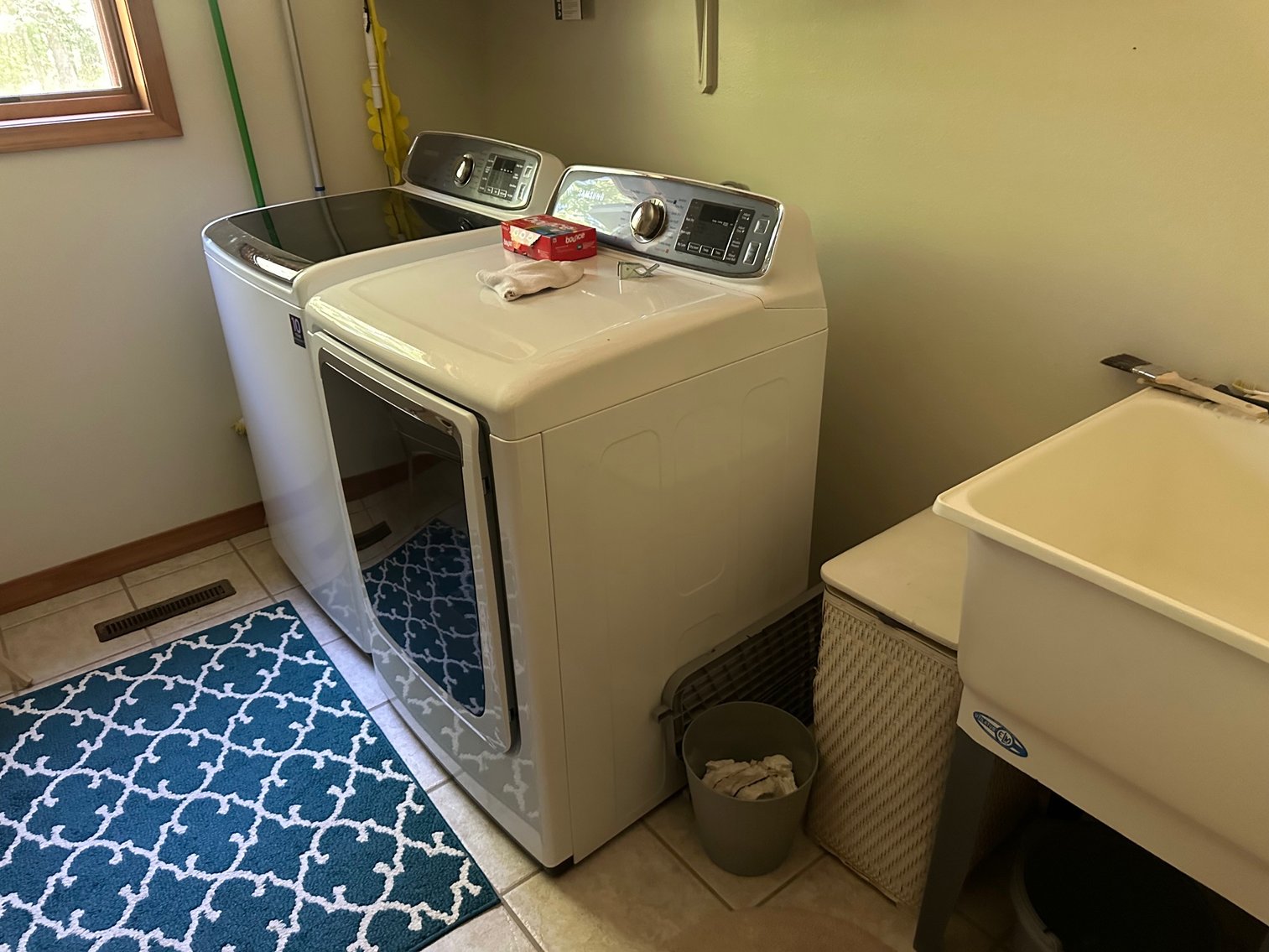 Image for Pointer Moving Auction