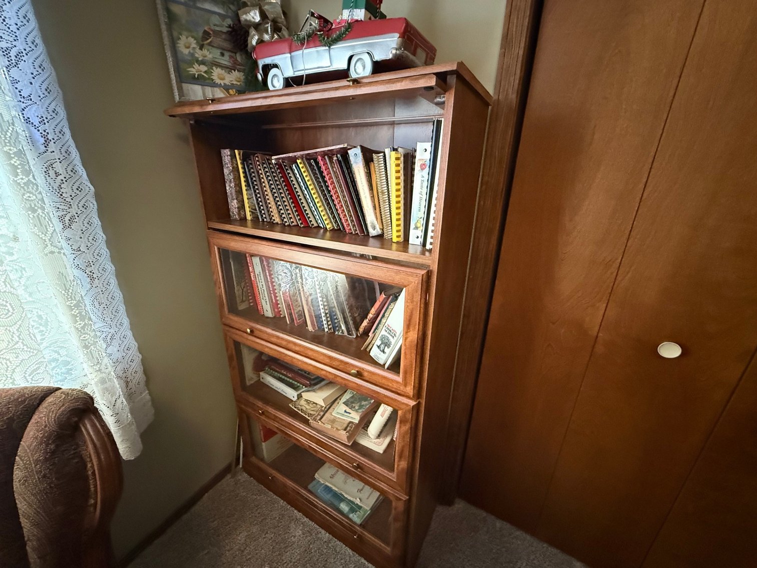 Image for Moss Real Estate Auction