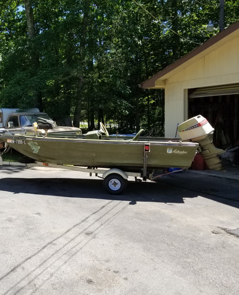 Image for Real Estate & Personal Property - 2152 Oak Drive, Crossville, TN