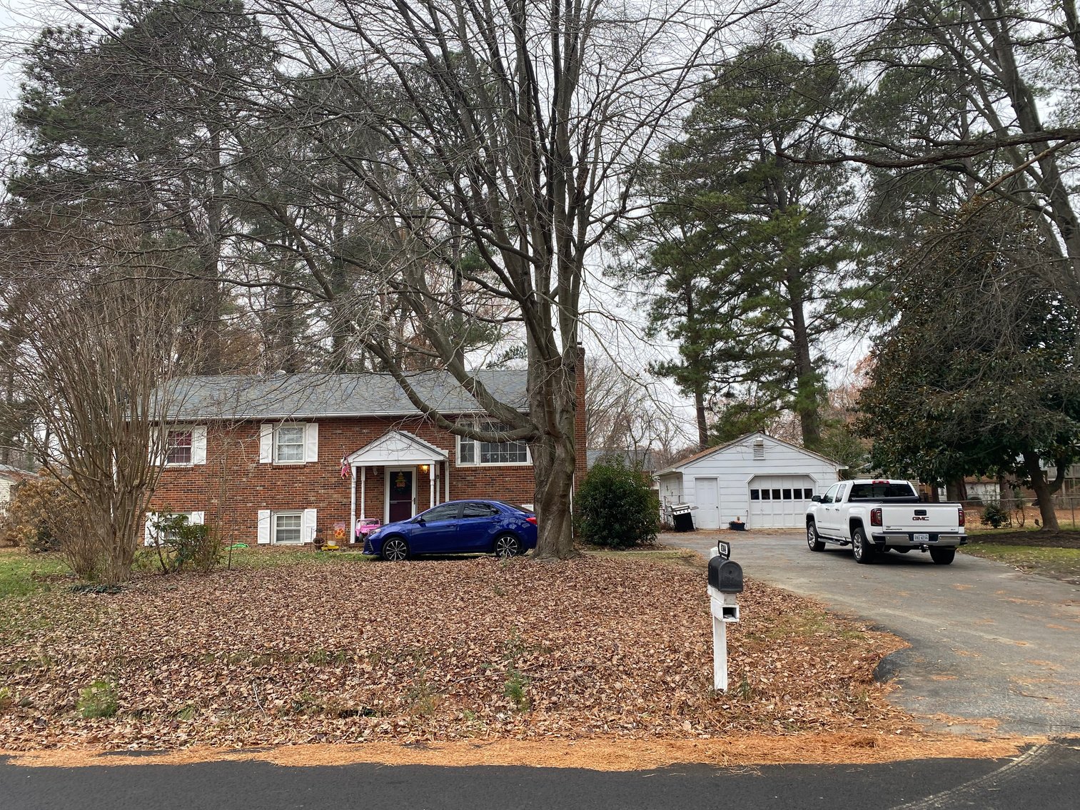 Image for Henrico Co. - 4 BR, 2 BA, 2,484 SF -Brickfront Home - 8304 Franconia Rd.