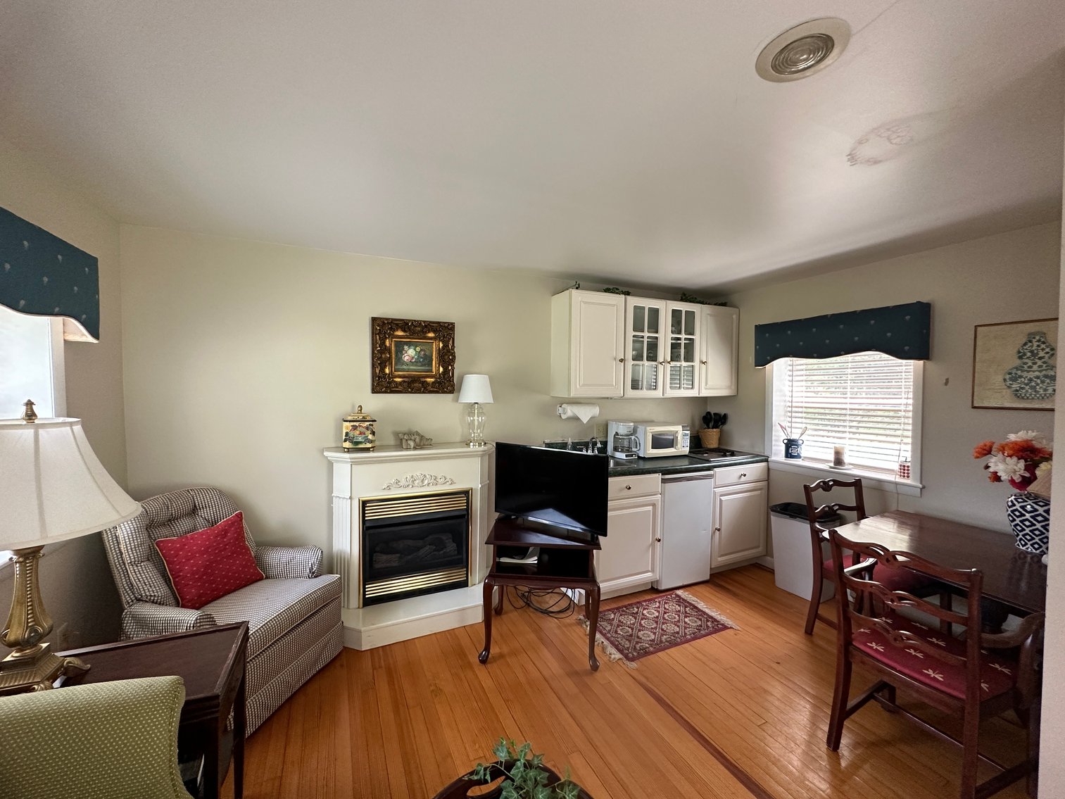 Image for 8883 Sam Snead Hwy, Hot Springs, VA - The Hot Springs Victorian Inn