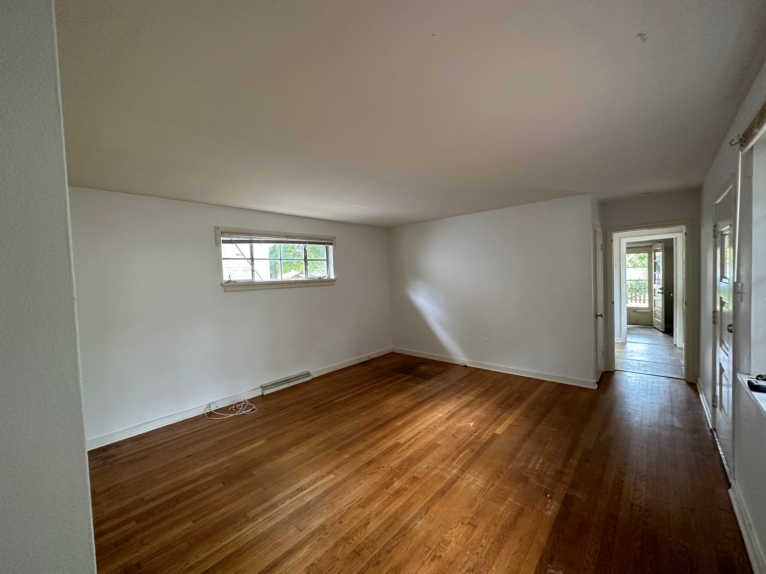 Image for 1 Bed/ 1 Bath Brick Rancher located in Willow Lawn; 4525 Fitzhugh Ave