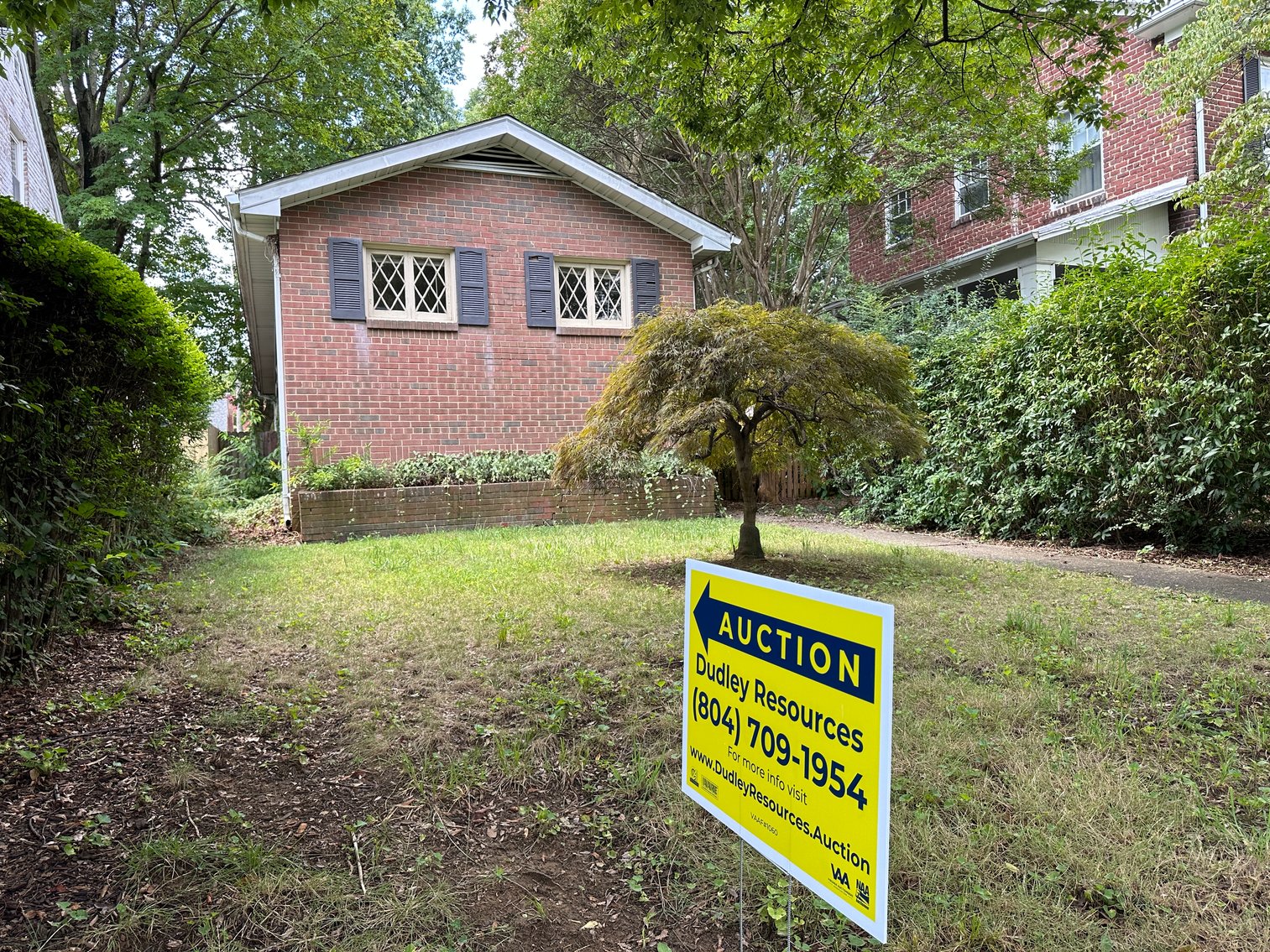 Image for 1 Bed/ 1 Bath Brick Rancher located in Willow Lawn; 4525 Fitzhugh Ave