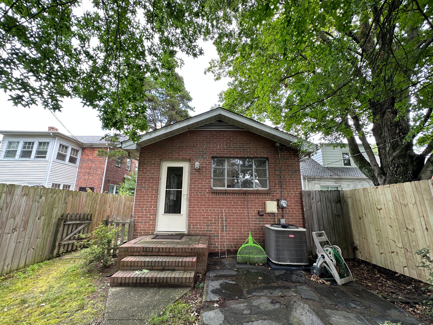Image for 1 Bed/ 1 Bath Brick Rancher located in Willow Lawn; 4525 Fitzhugh Ave