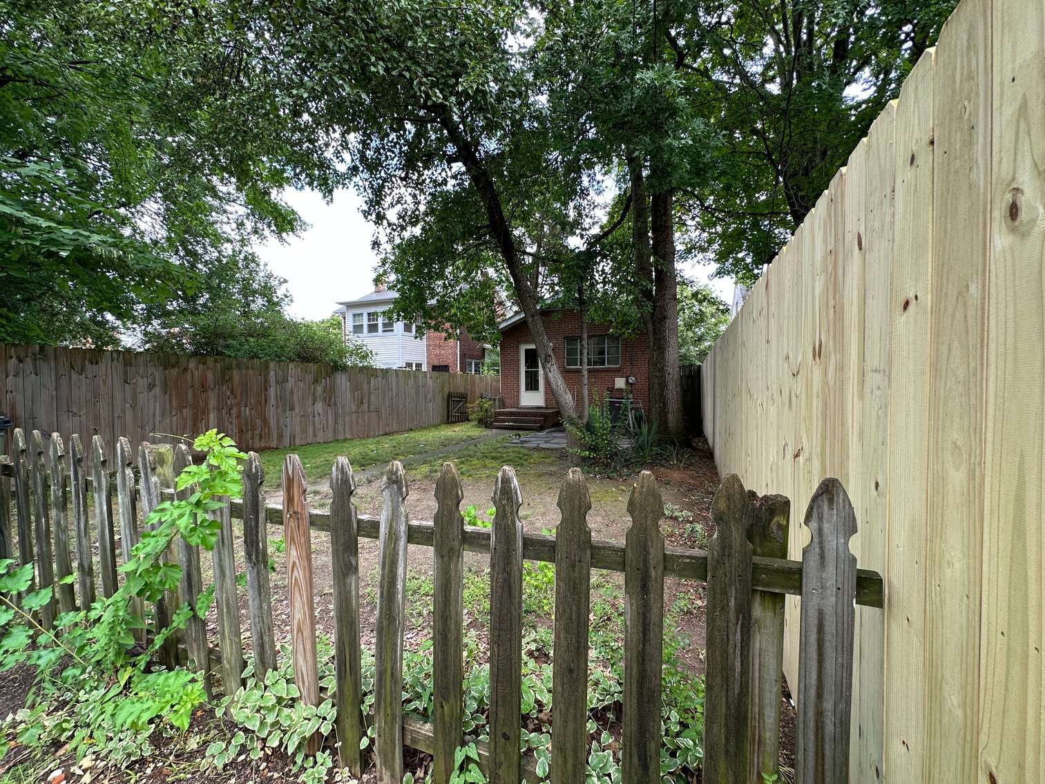 Image for 1 Bed/ 1 Bath Brick Rancher located in Willow Lawn; 4525 Fitzhugh Ave