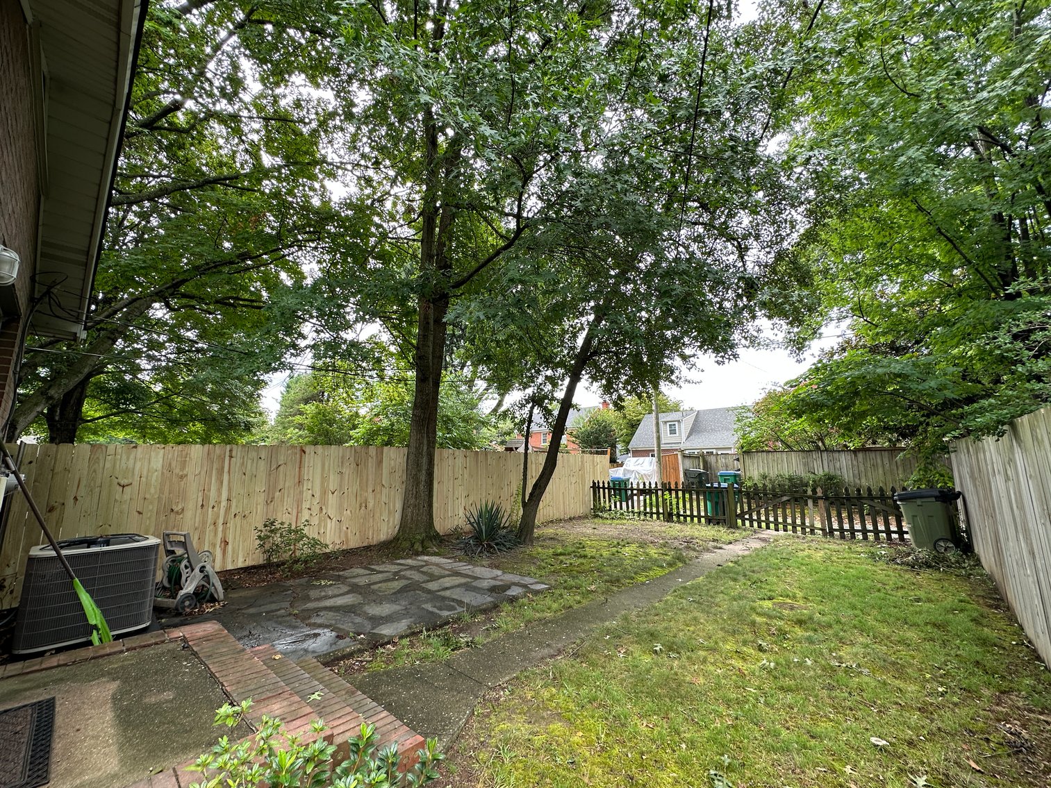 Image for 1 Bed/ 1 Bath Brick Rancher located in Willow Lawn; 4525 Fitzhugh Ave
