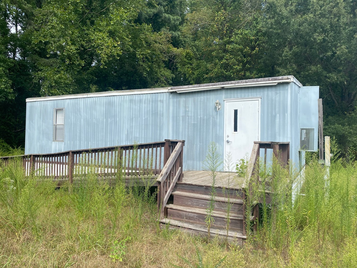 Image for Foreclosure Auction - 8,295 sq ft Industrial Warehouse/Office Flex Property on 5 acres - 16388 Industrial Dr. Milford, VA 22514