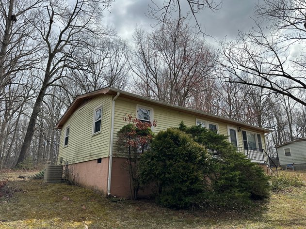 Image for House Flipper Special. Income Producing Opportunity in Fredericksburg, Va. 3 Bed/ 1 Bath, 920 Sq. ft on .41 Acres - Elk Dr