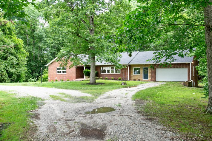 Image for Beautifully Renovated Brick Rancher on 1.33 Acres. 3 bed/ 3 bath, 2284 Sq.ft with an unfinished, 2000 +/-Sq.ft walkout basement.