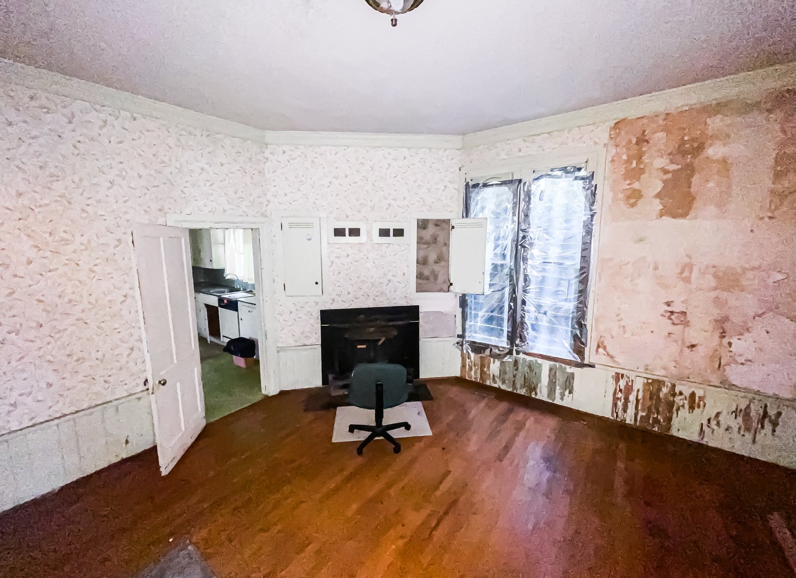 Image for Historic Single-family Home: 22446 E Depot St, Newsoms, Virginia