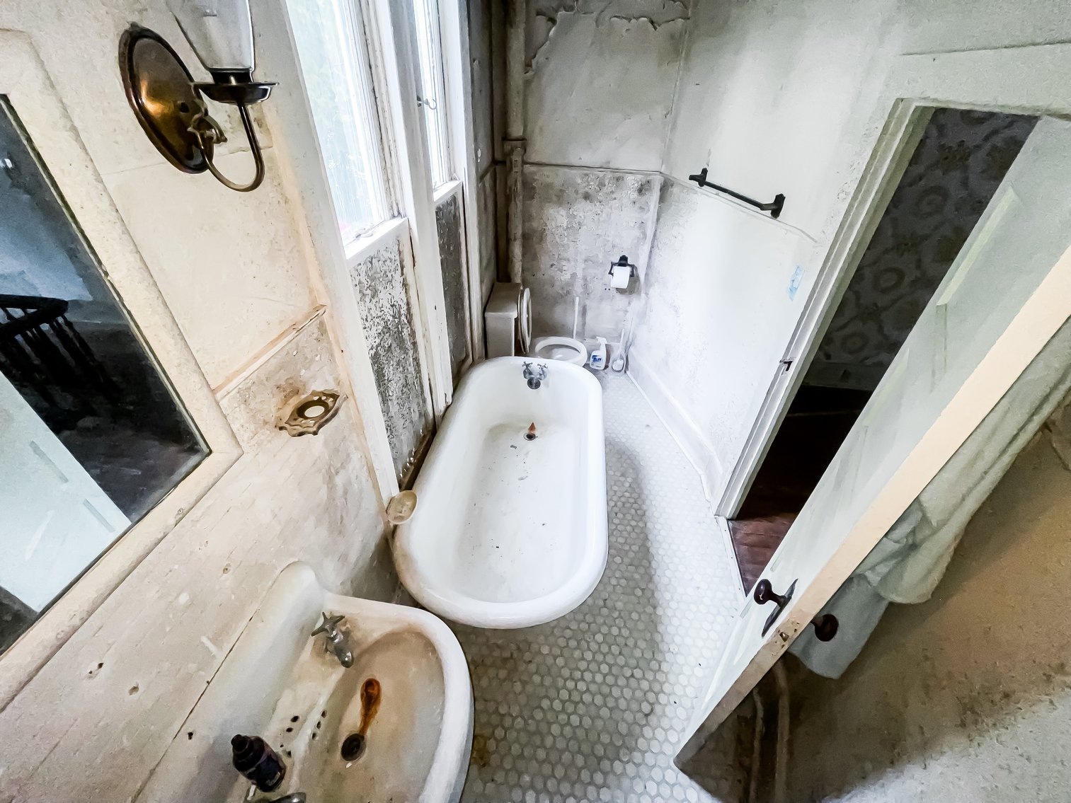 Image for Historic Single-family Home: 22446 E Depot St, Newsoms, Virginia