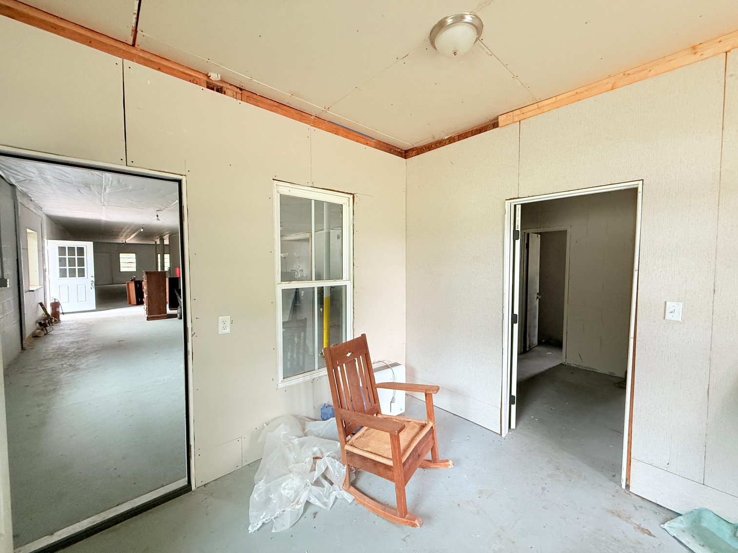 Image for Prime Commercial Flex Space  Opportunity with High Daily Traffic Count: 7154 Richmond Highway, Tappahannock VA 22560