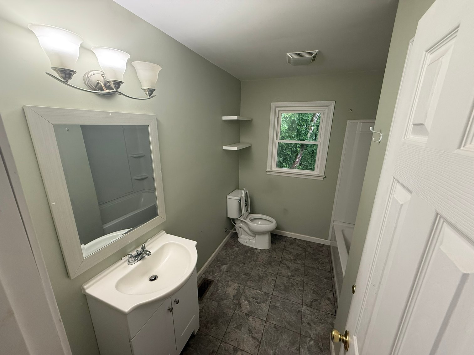 Image for 3 Bed / 2 Bath Ranch Home - 61 Edgehill Dr