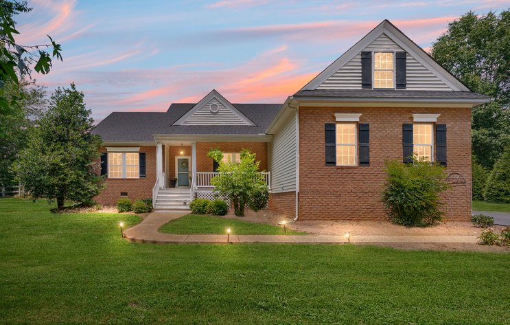 Image for FINANCE FRIENDLY AUCTION -  Charming 3 BD/ 2 BA, 2,146 sq ft Brick Ranch on 1+/- acres in the Courthouse Commons Area of Goochland