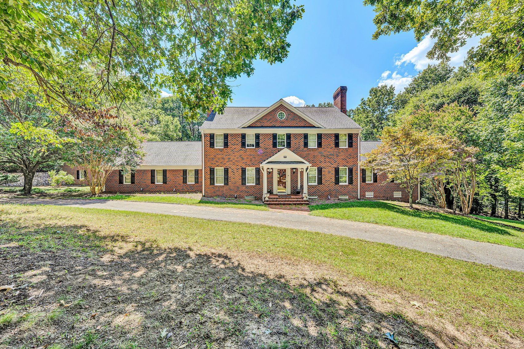 Image for Beautiful Troutville home with Colonial Williamsburg flair