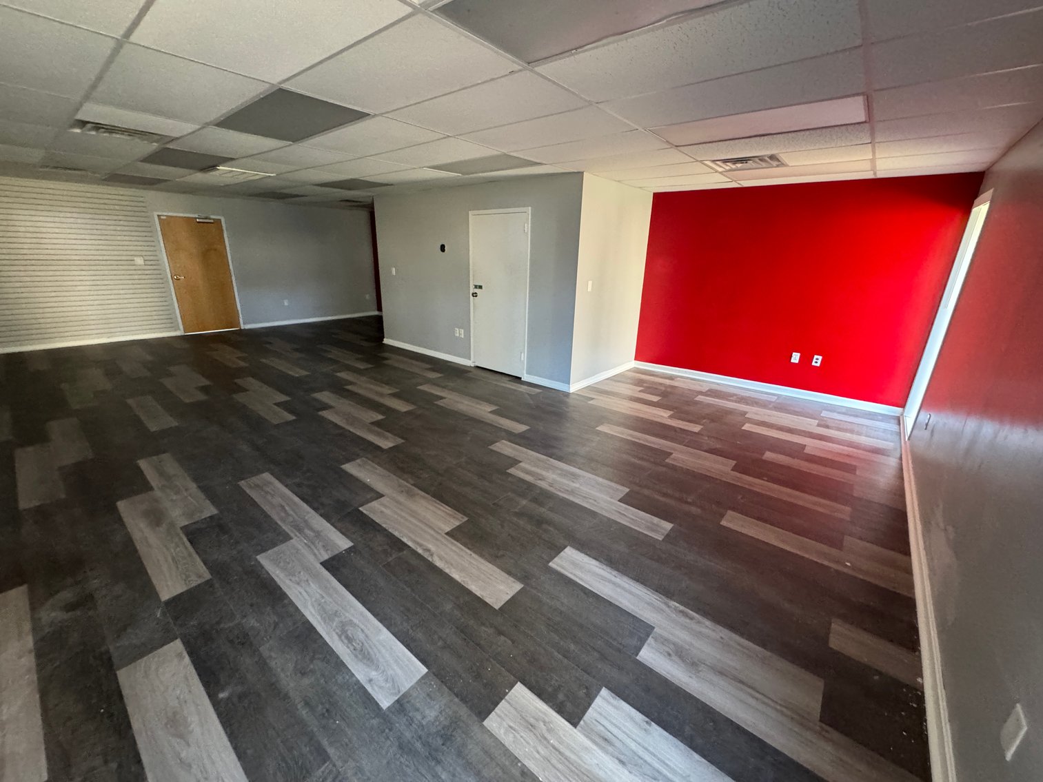 Image for Trustee Ordered Foreclosure Sale – Multi-Tenant Commercial Building – Income Producing – 1712 Clubhouse Rd, Reston, VA – Live & Online Auction