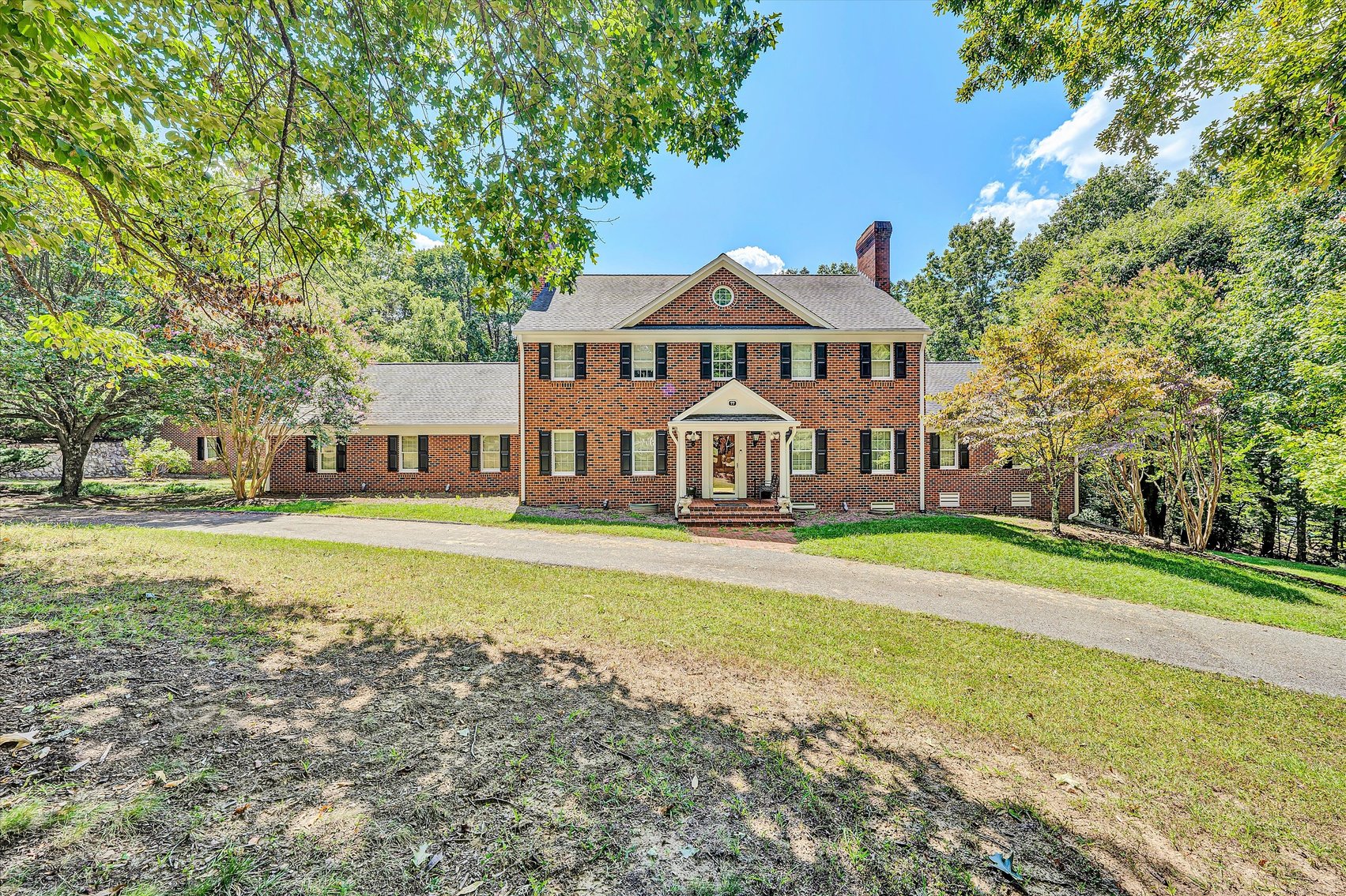 Image for Beautiful Troutville home with Colonial Williamsburg flair