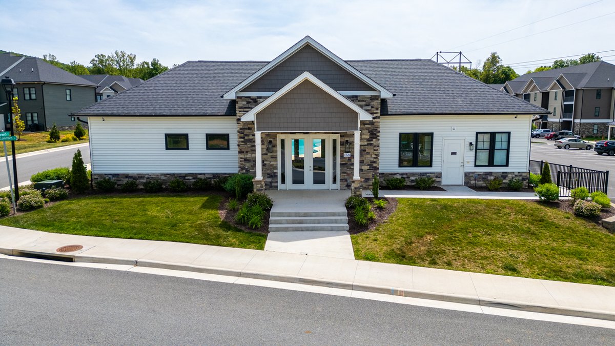 Image for Move-In Ready Lynchburg Townhome | Granite Countertops & Community Pool