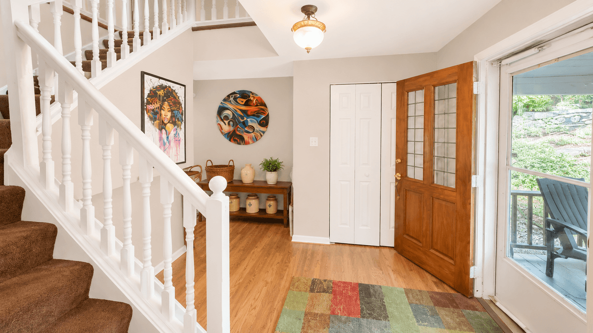 Image for Gated Lake Monticello Pool Home Auction - 5BR / 4BA / 3,370± SF + Finished Basement on 1.18± Acres.