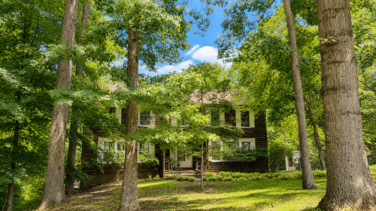 Image for Gated Lake Monticello Pool Home Auction - 5BR / 4BA / 3,370± SF + Finished Basement on 1.18± Acres.