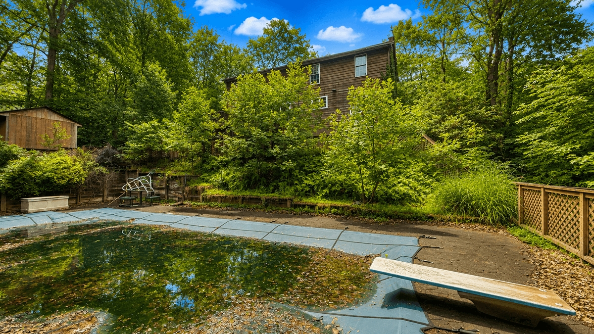 Image for Gated Lake Monticello Pool Home Auction - 5BR / 4BA / 3,370± SF + Finished Basement on 1.18± Acres.