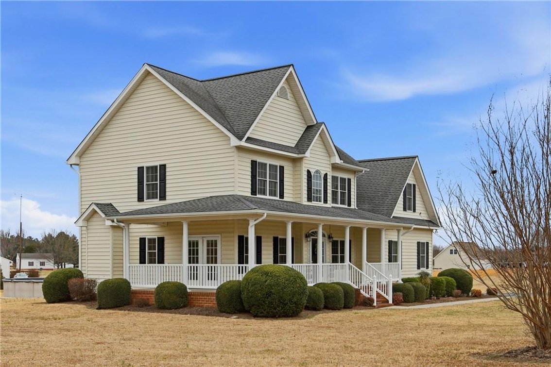 Image for THE MEADOW VIEW ESTATE AUCTION Stately Colonial Home on 1.39± Acres with Wraparound Porch, Pool & 2-Car Garage Tappahannock, Virginia