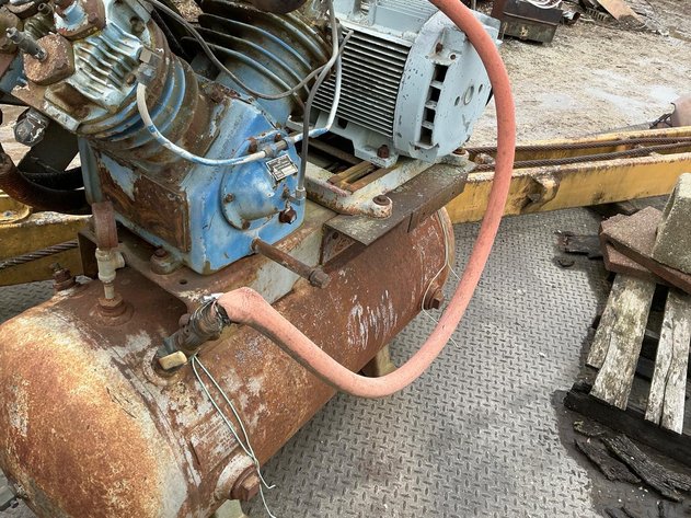 Kellog-American Air Compressor