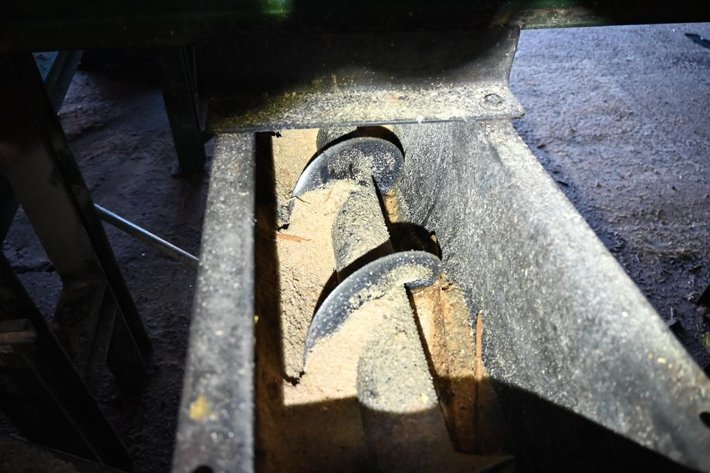 Dust Auger