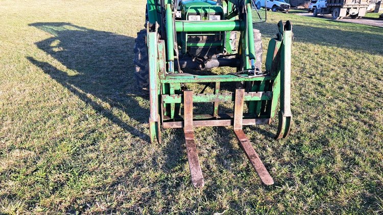 John Deere Grapple Forks