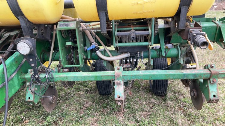 John Deere 6 Row Planter