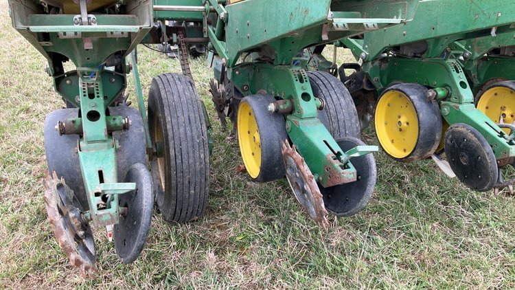 John Deere 6 Row Planter